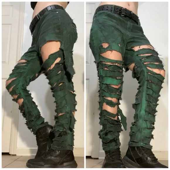 SOLD - D.I.Y Tie Dye Extremely Distressed Jeans - Picture 2 of 8